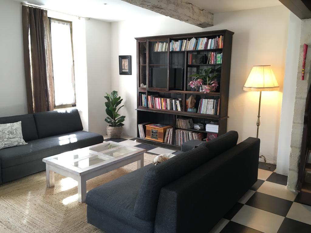 Chambres D'Hotes Le Relais Des Remparts Rions Bagian luar foto